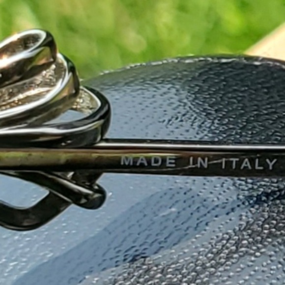 CHANEL (BOW) SUNGLASSES - Picture 12 of 12